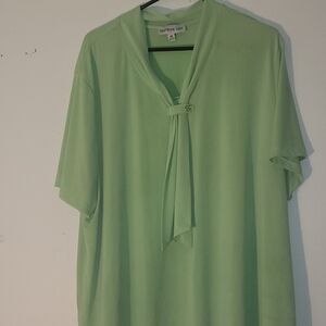 Green 3x Southern Lady Blouse has stretch EUC NWOT